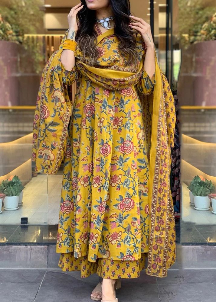 Floral Print Kurta Set