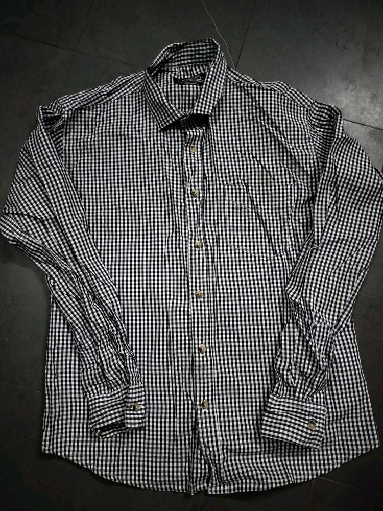 Black &amp; White Shirt
