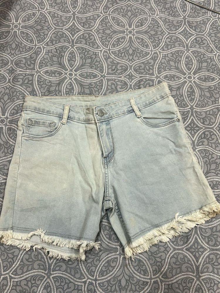 Light Wash Frayed Denim Shorts