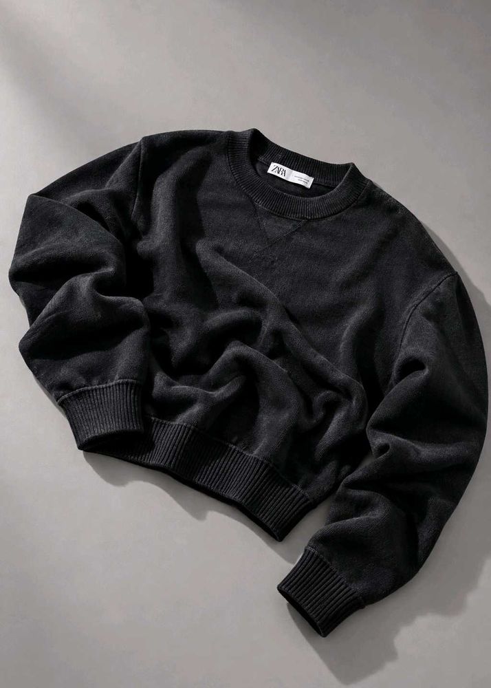 BLACK TEXTURED CREW NECK SWEATSHIRT