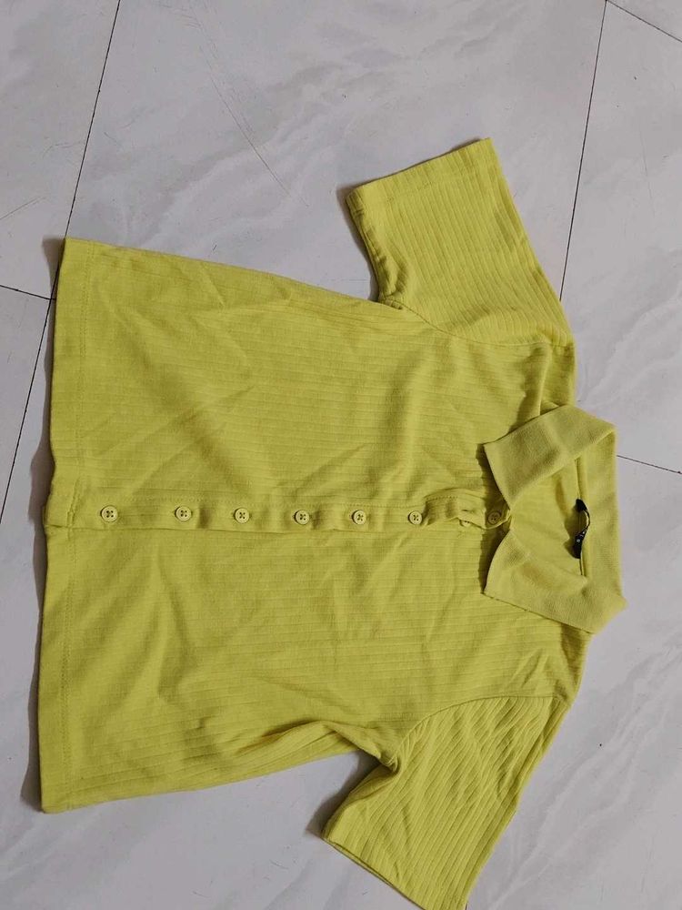 Chic Yellow Ribbed Collared Top