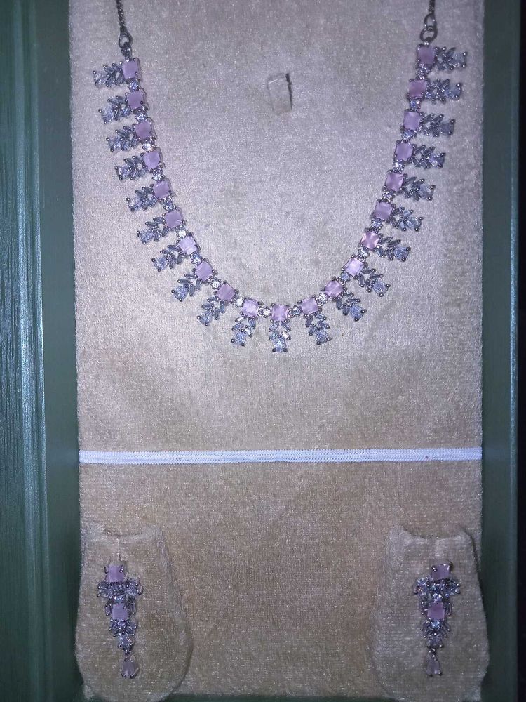 Elegant Pink Stone Necklace Set