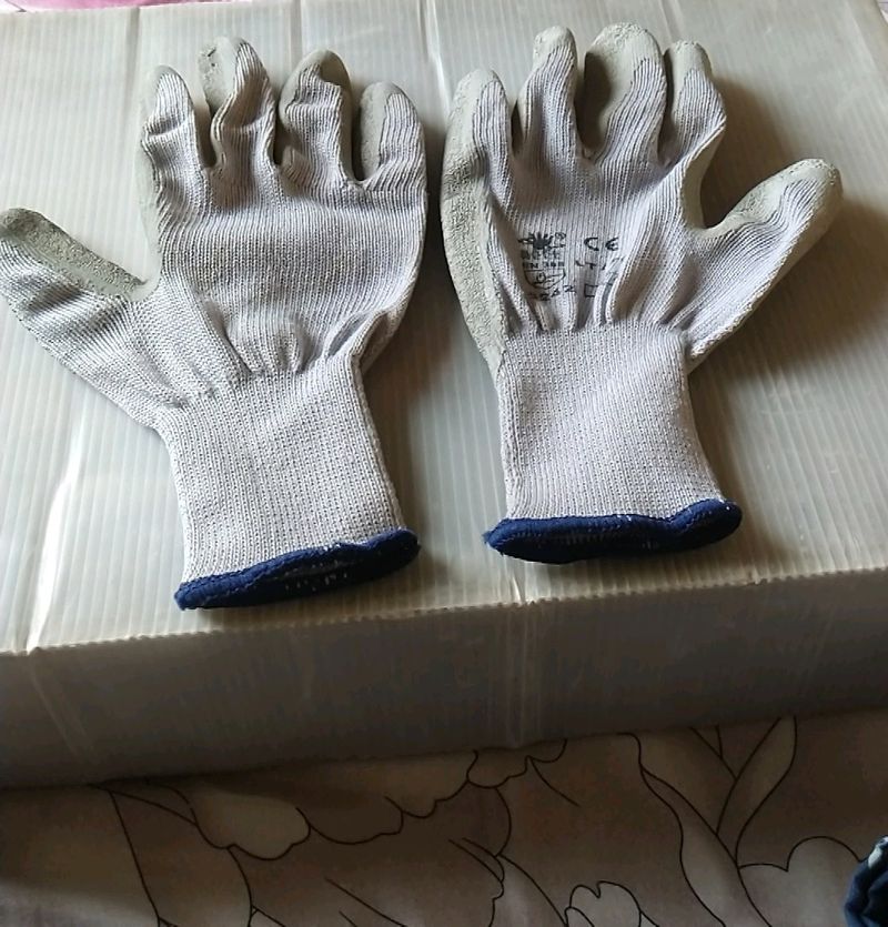 Hand Gloves