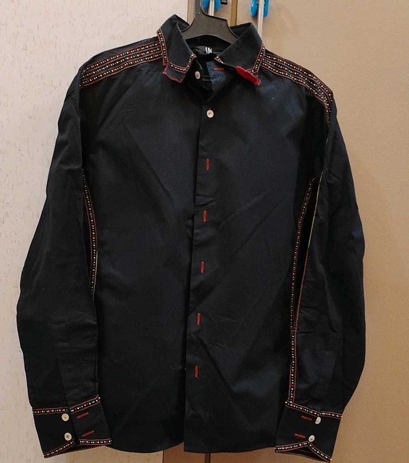 Stylish Black Patterned Shirt
