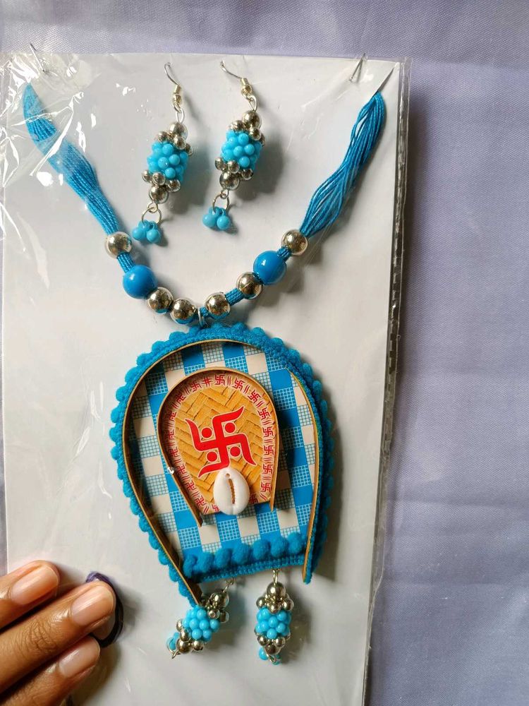 Blue Beaded Necklace &amp; Earrings Set