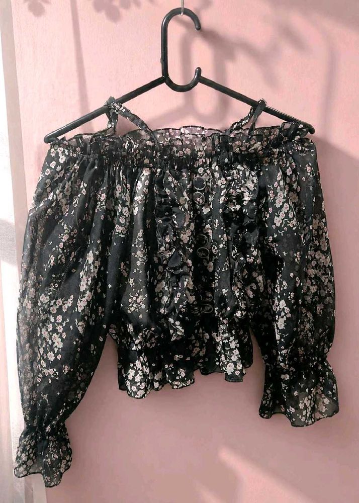 Floral Off-Shoulder Ruffle Crop Top
