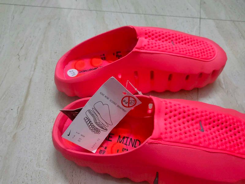 NEW Nike Mind 001 perforated  sneakers
