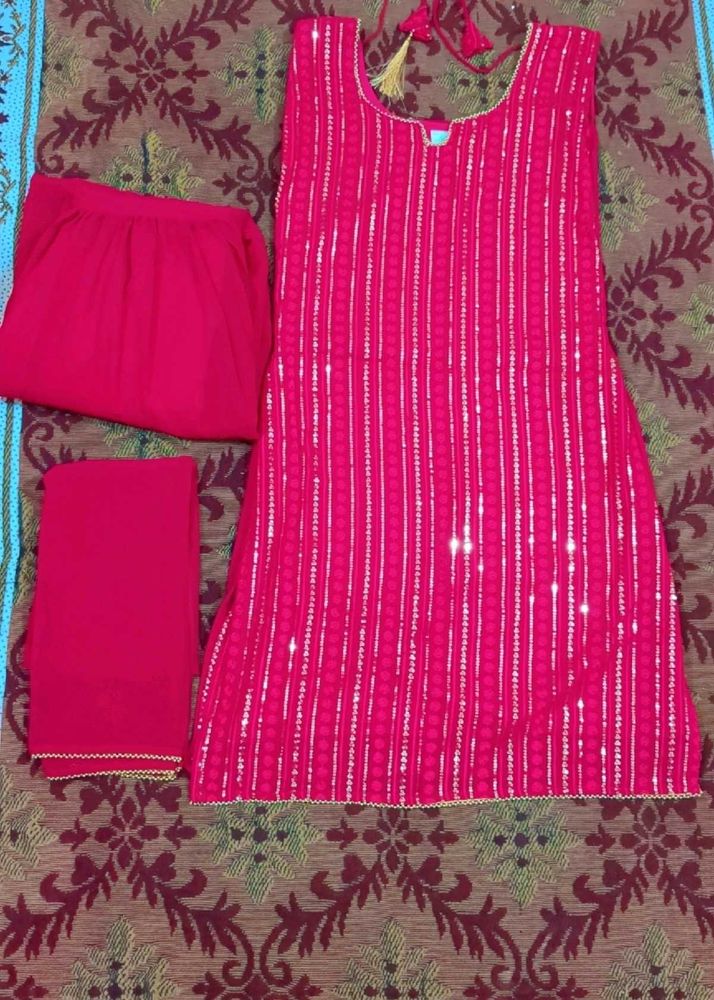 beautiful kurta set for women
