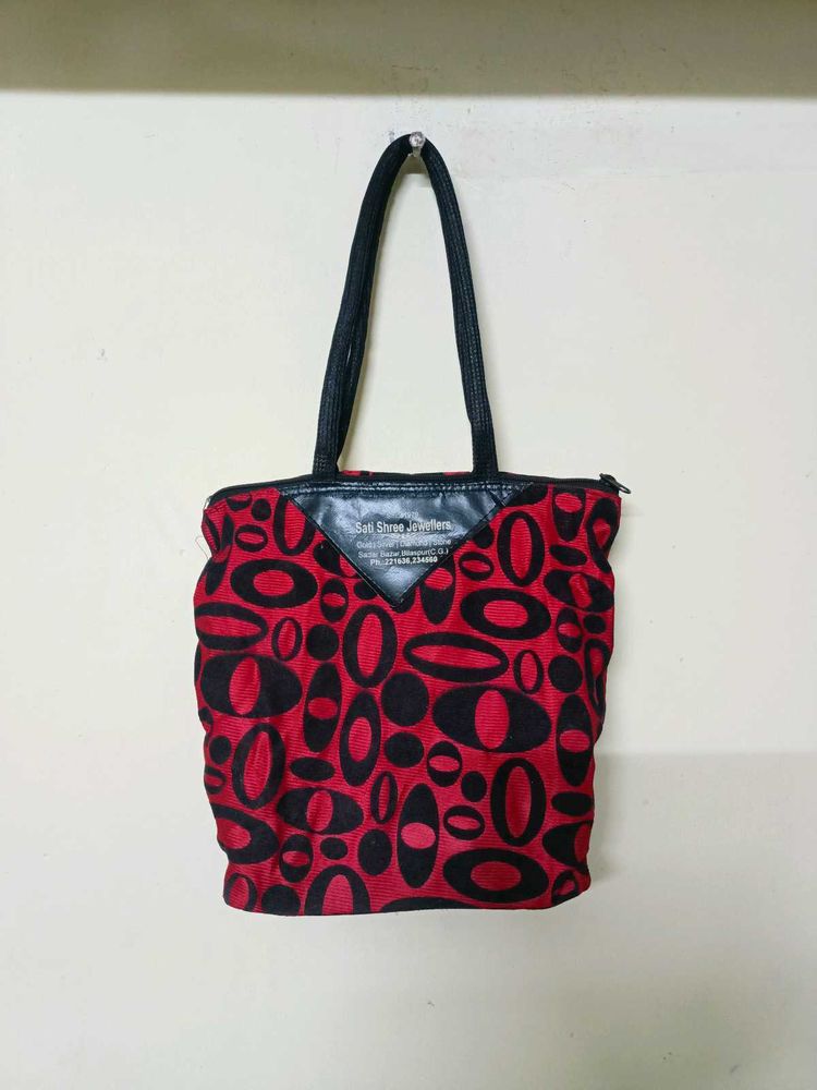 Red &amp; Black Oval Print Tote Bag