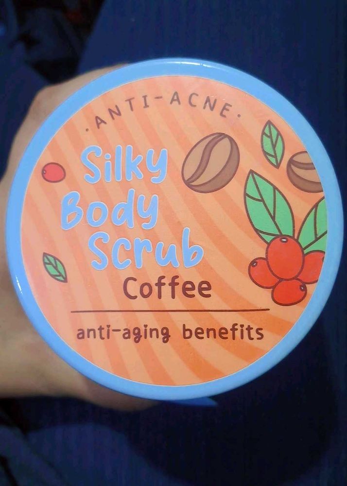 MINISO Silky Body Scrub.