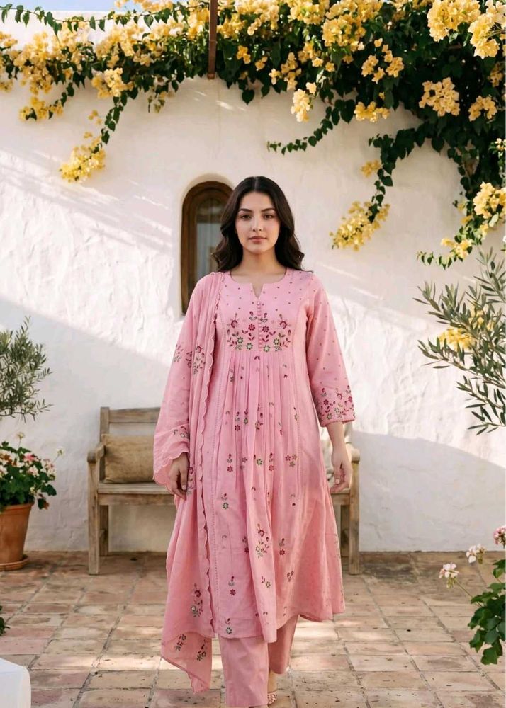 M size mul chanderi embroidery 3 piece set