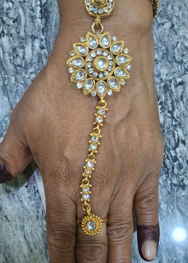 Exquisite Hand Bracelet with Ring