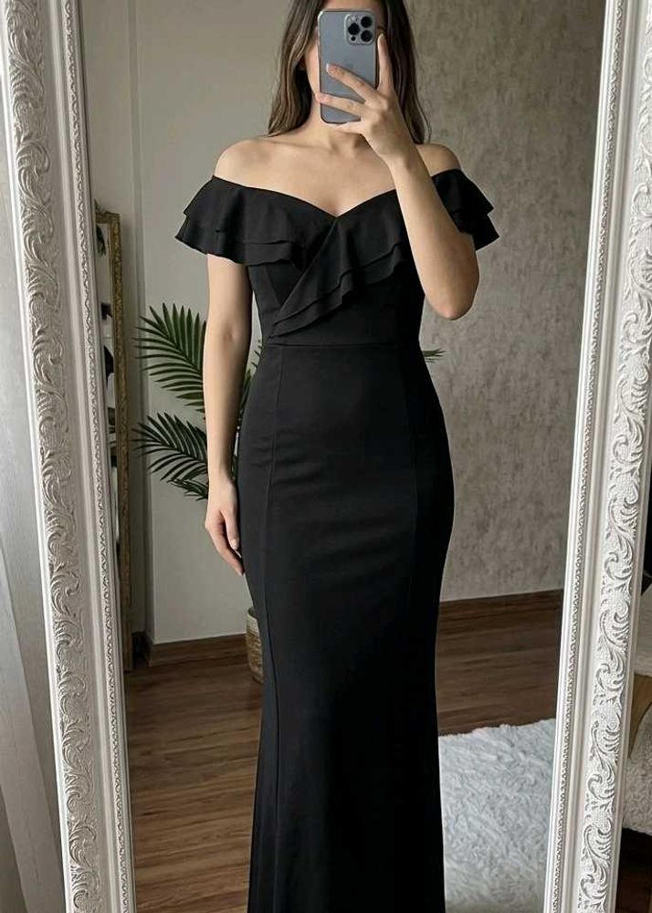 Elegant Off-Shoulder Black gown