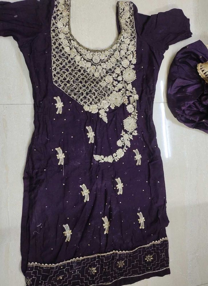 machine stitched suit pant dupatta