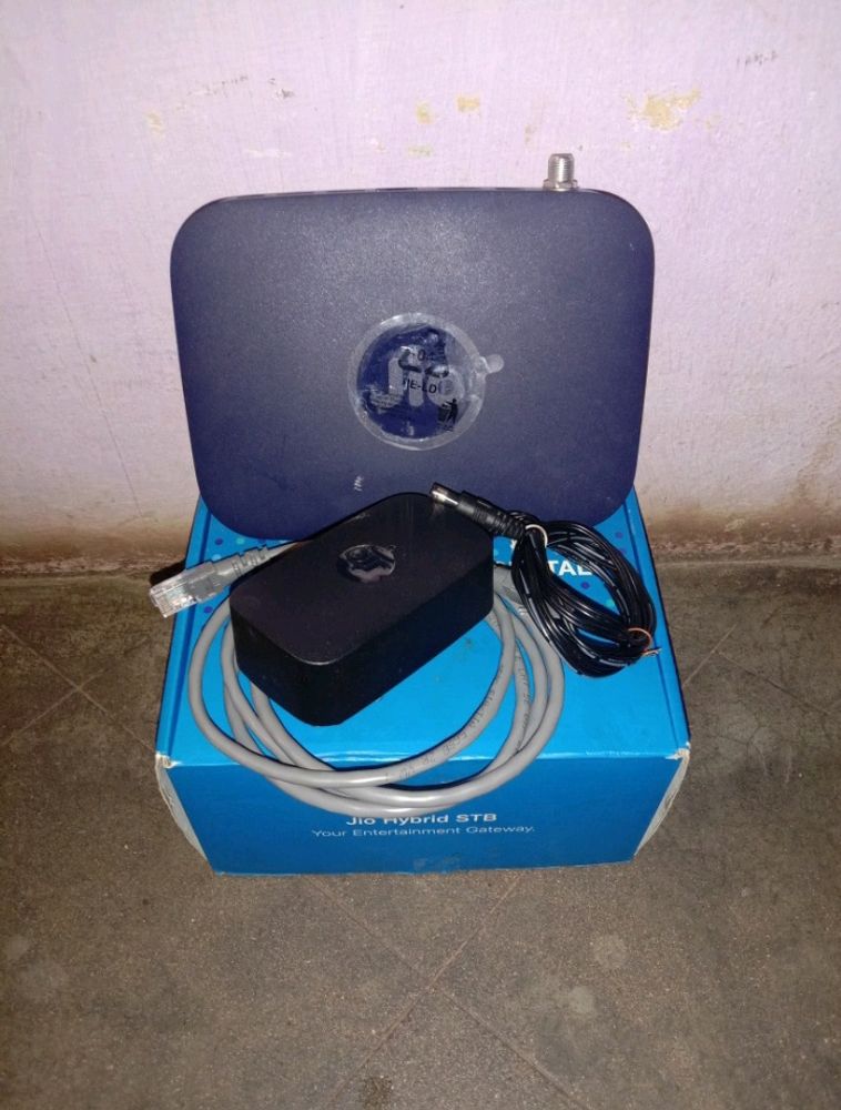 | 4k Jio Set Top Box With Adapter | Freeup