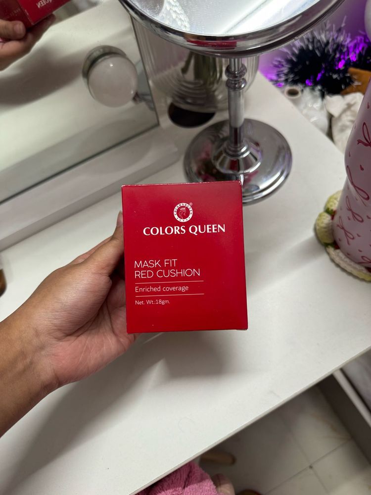 NEW Colors Queen Red Cushion Foundation