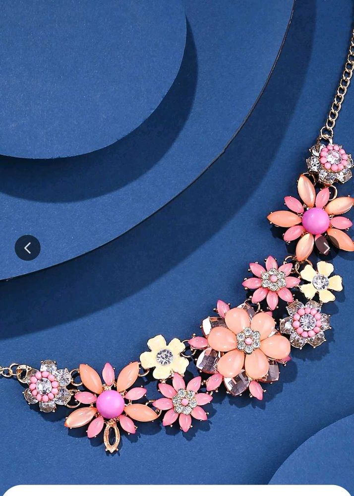 Stunning Floral Statement Necklace
