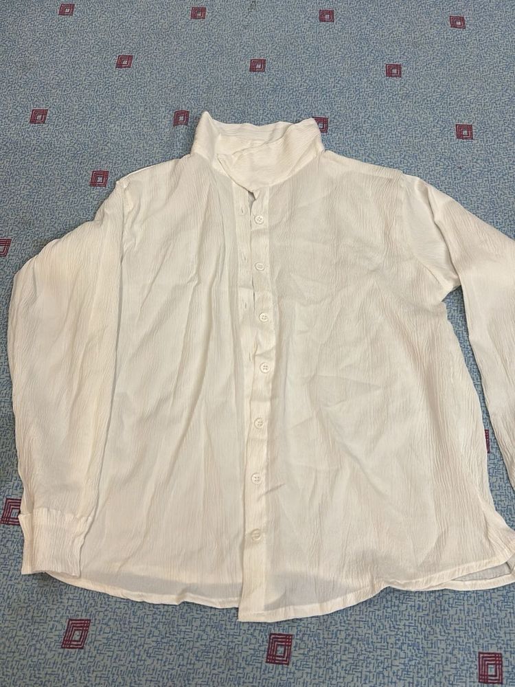 Elegant White Collared Button-Up Shirt