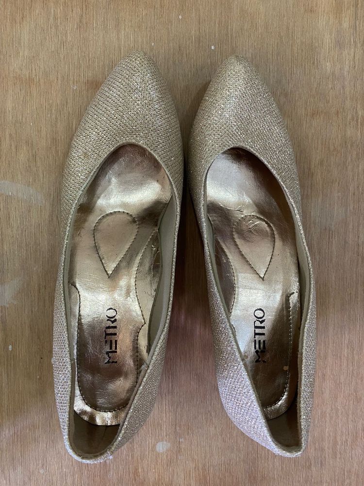 Sparkling Gold Heels