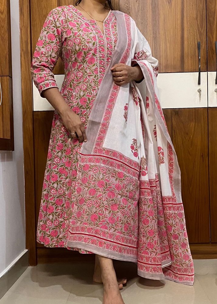 Floral Print Kurta Set with Dupatta