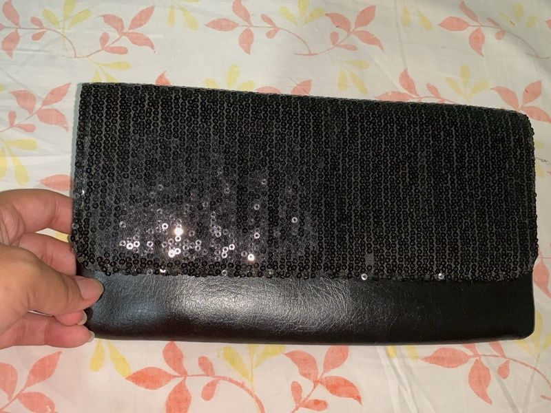 Black purse