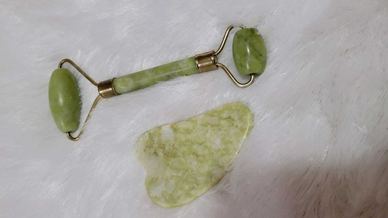 Jade Roller &amp; Gua Sha Set