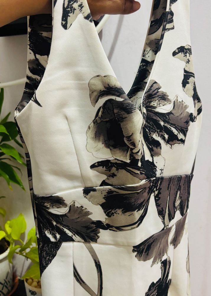 Black White Floral Print Dress