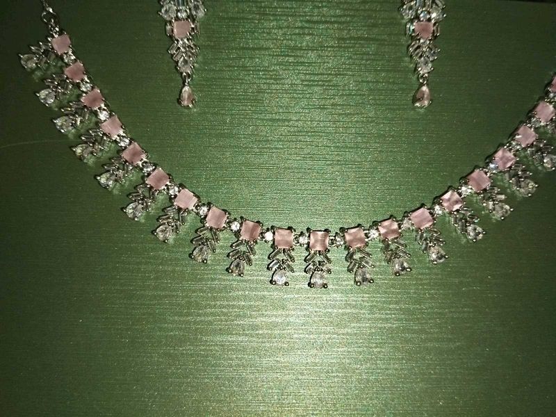 Elegant Pink Stone Necklace Set