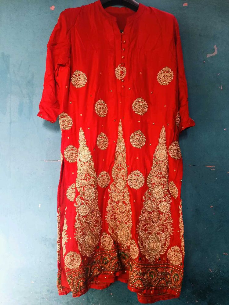 Elegant Red &amp; Gold Kurta