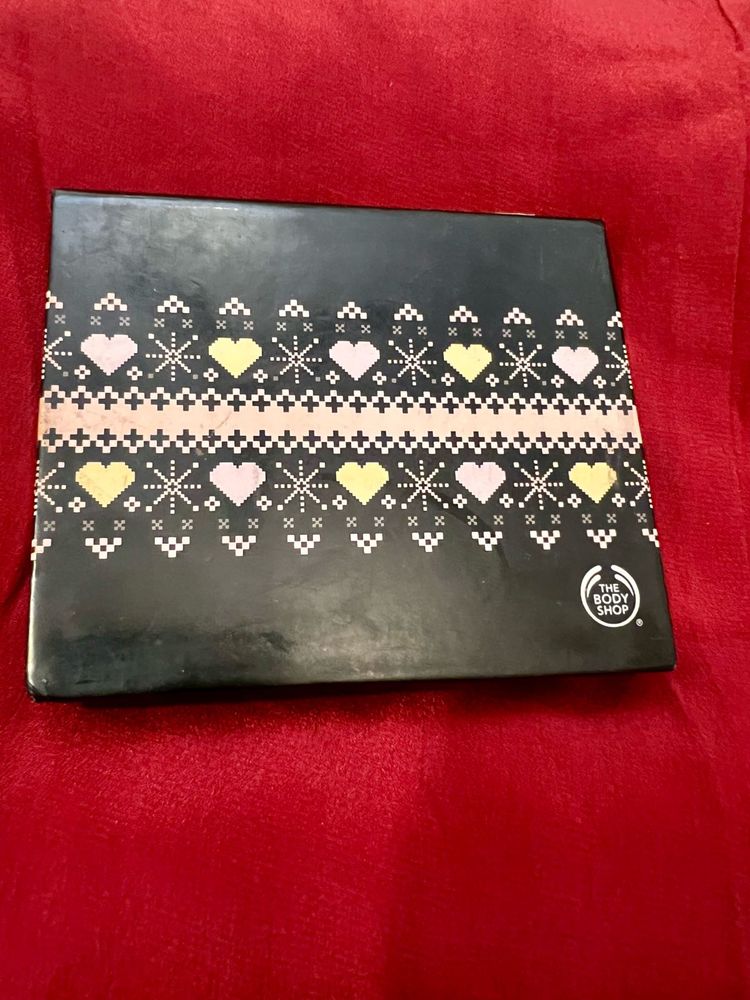 The Body Shop Eye Shadow Palette