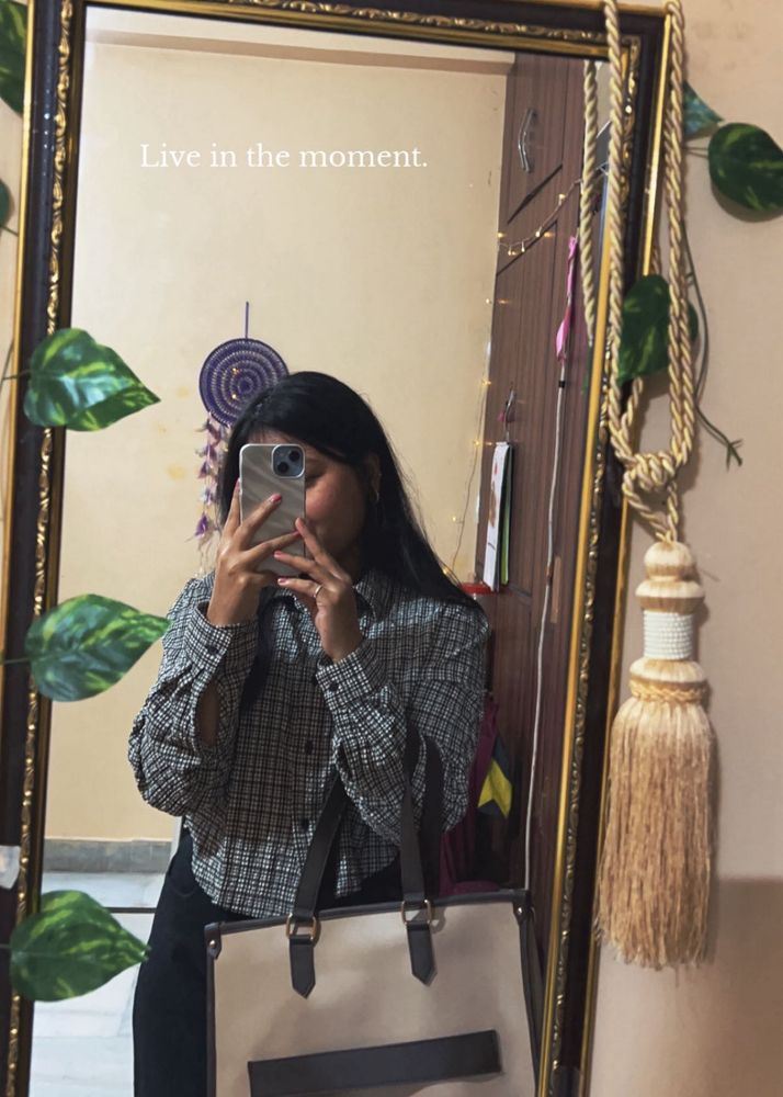 Chic Checked crop Shirt🫶🏻