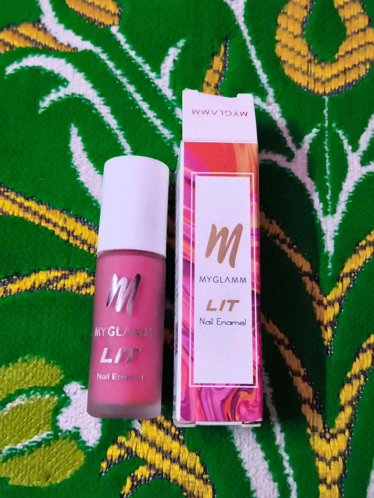 MyGlamm LIT Nail Enamel - pink (matte flex)