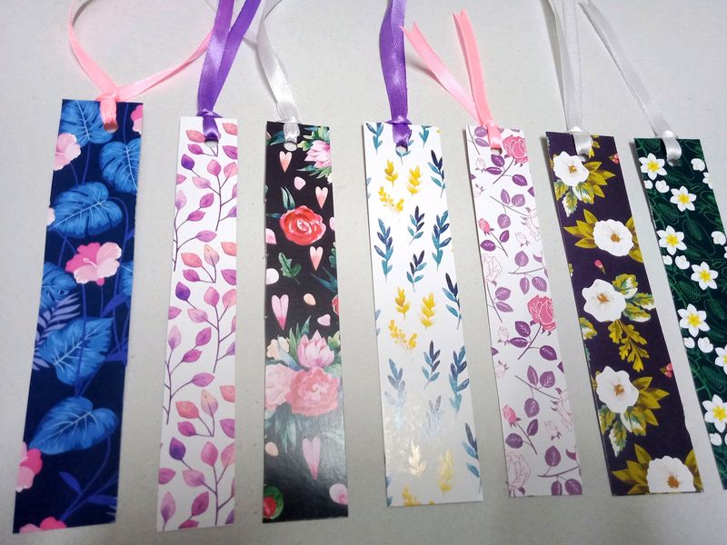 (7) Set Of  Bookmarks ❤🥰🌿🌺💐