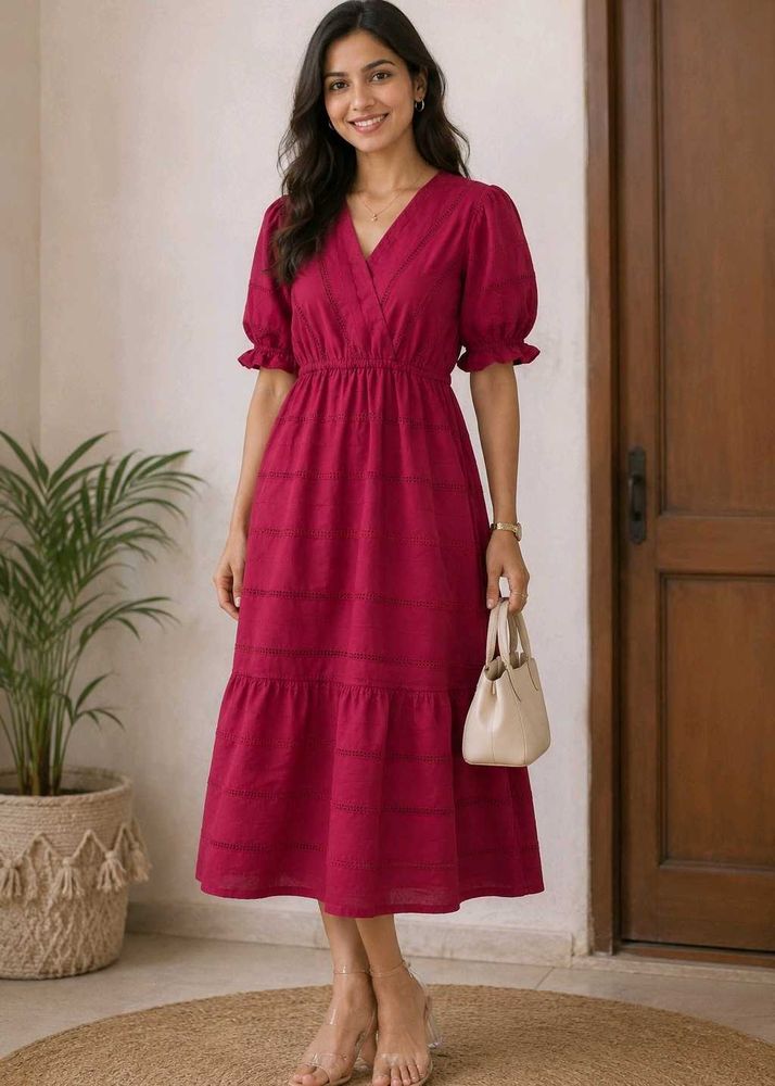 Chic V-Neck Puff Sleeve Midi Dress