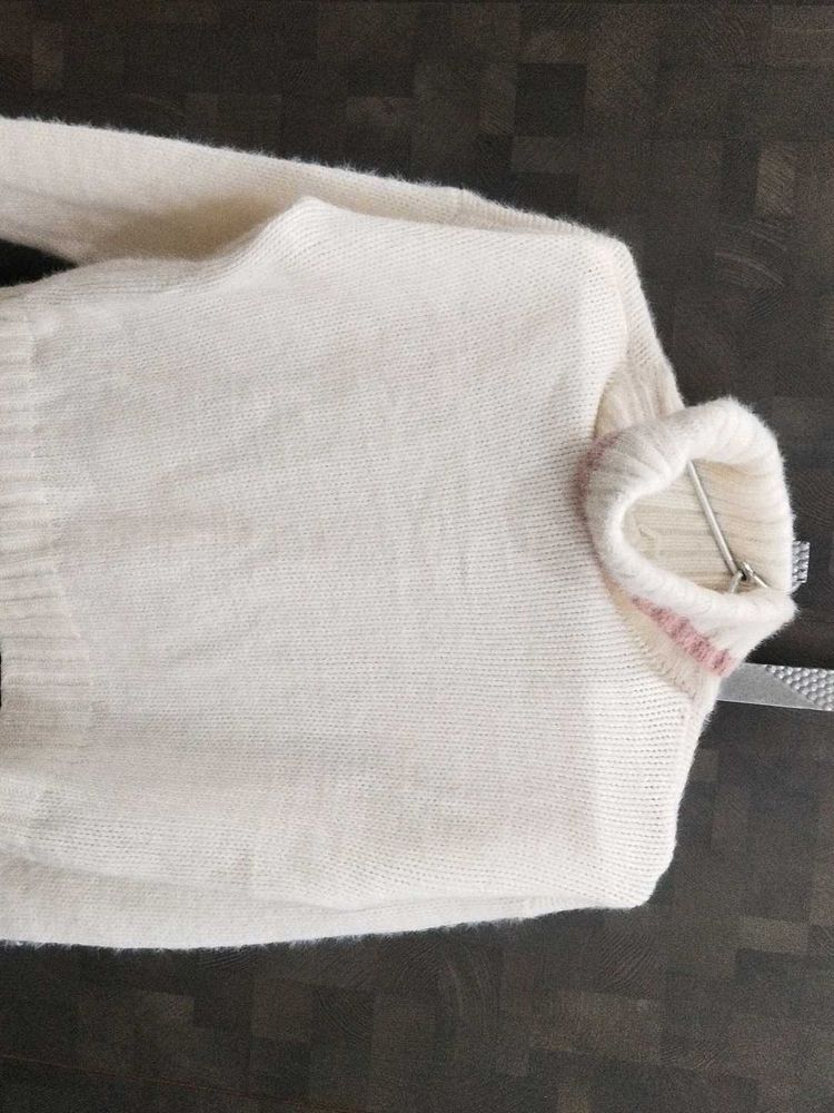 Cozy White Knit Sweater high neck