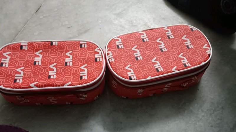 2 Hard Box