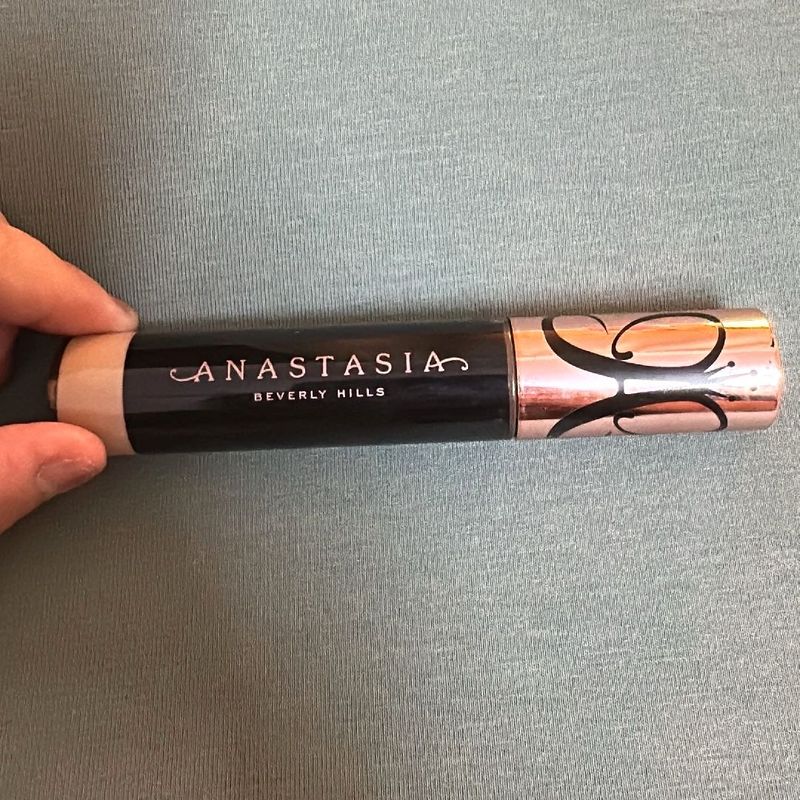 Anastasia Beverly Hills Magic Touch Concealer
