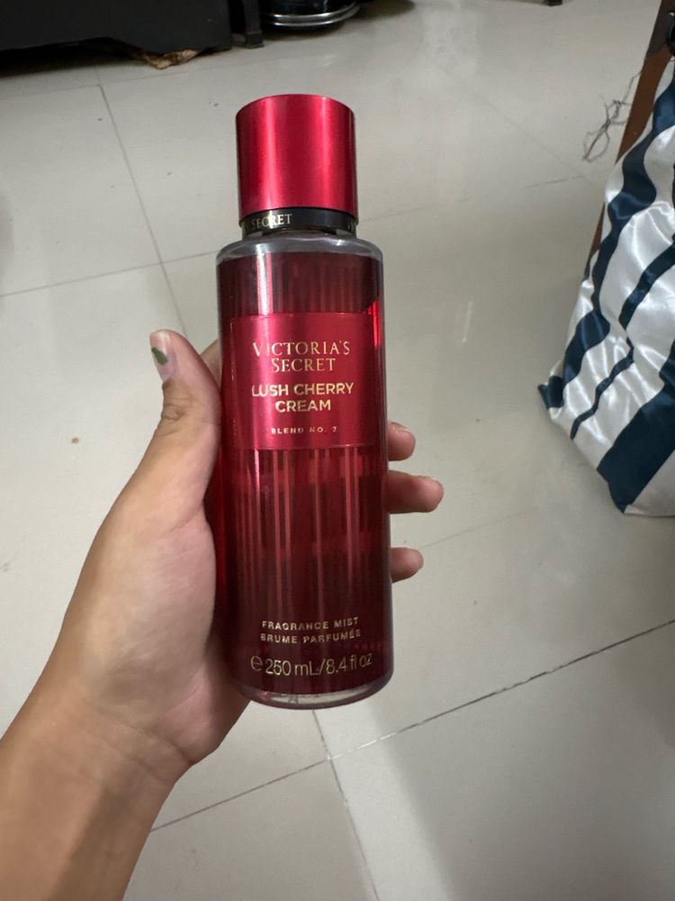 Victoria's Secret Lush Cherry Cream Fragrance Mist