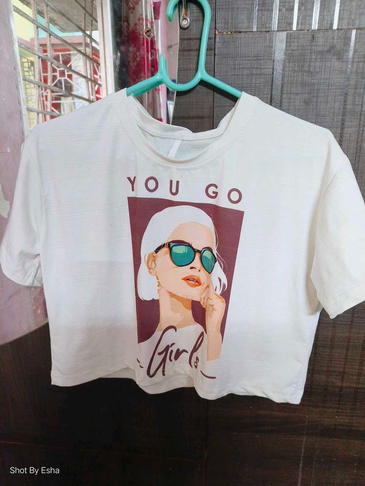 Cool Graphic Crop Top