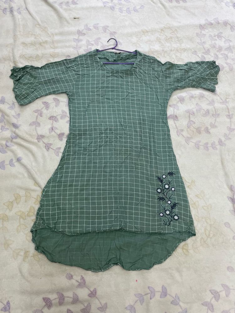 Green Checked Kurta with Embroidery
