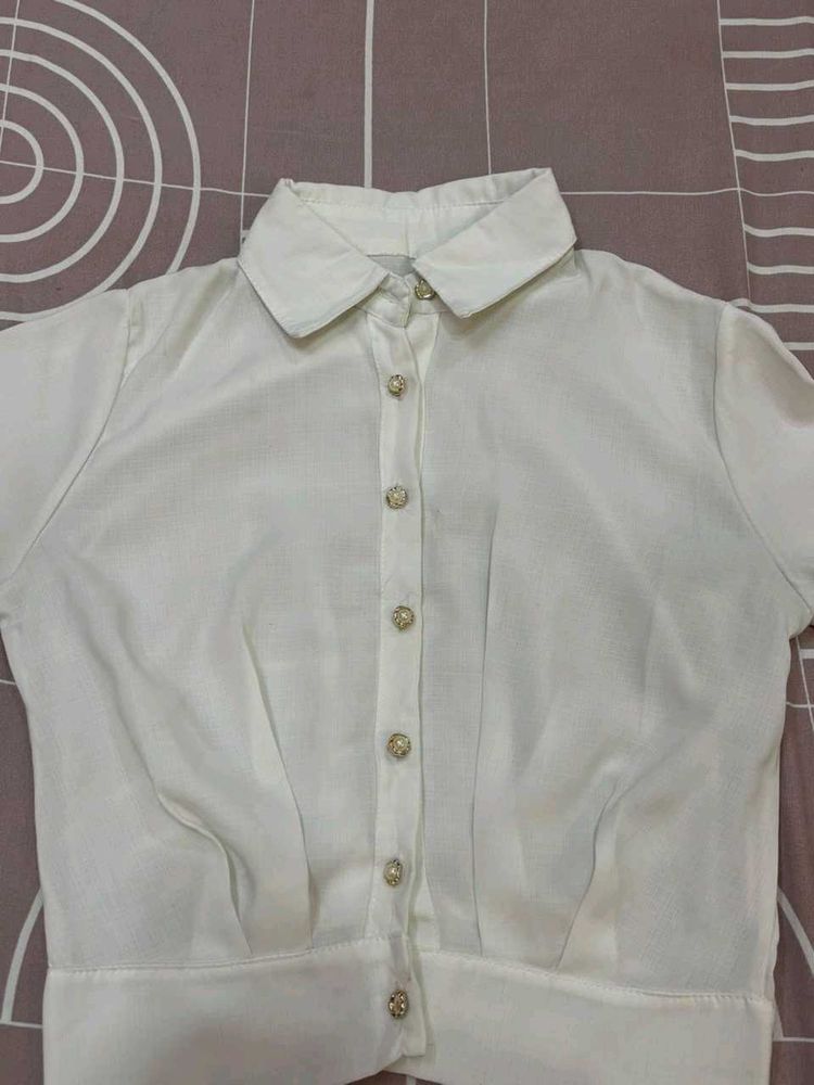 Elegant White Collared Button-Up Top