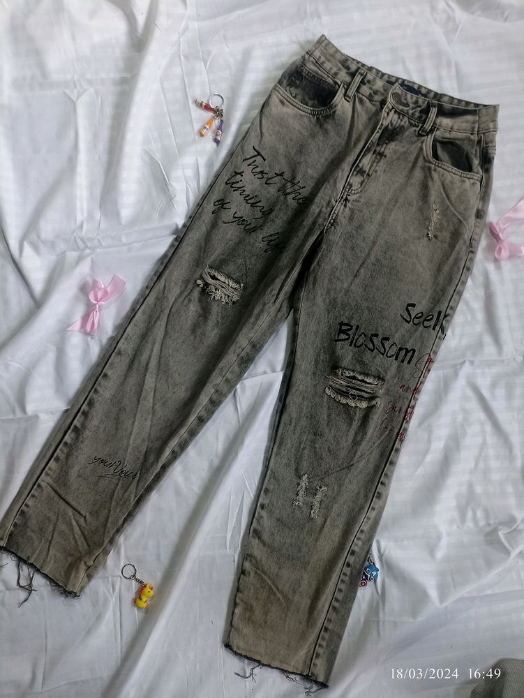 Boyfriend Jean's