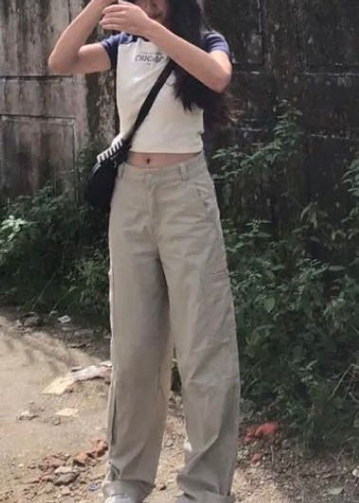Trendy Beige Cargo Pants SALE‼️