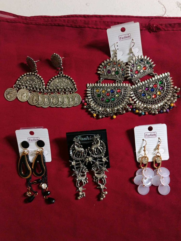 Fashionable Dangle Earrings Set