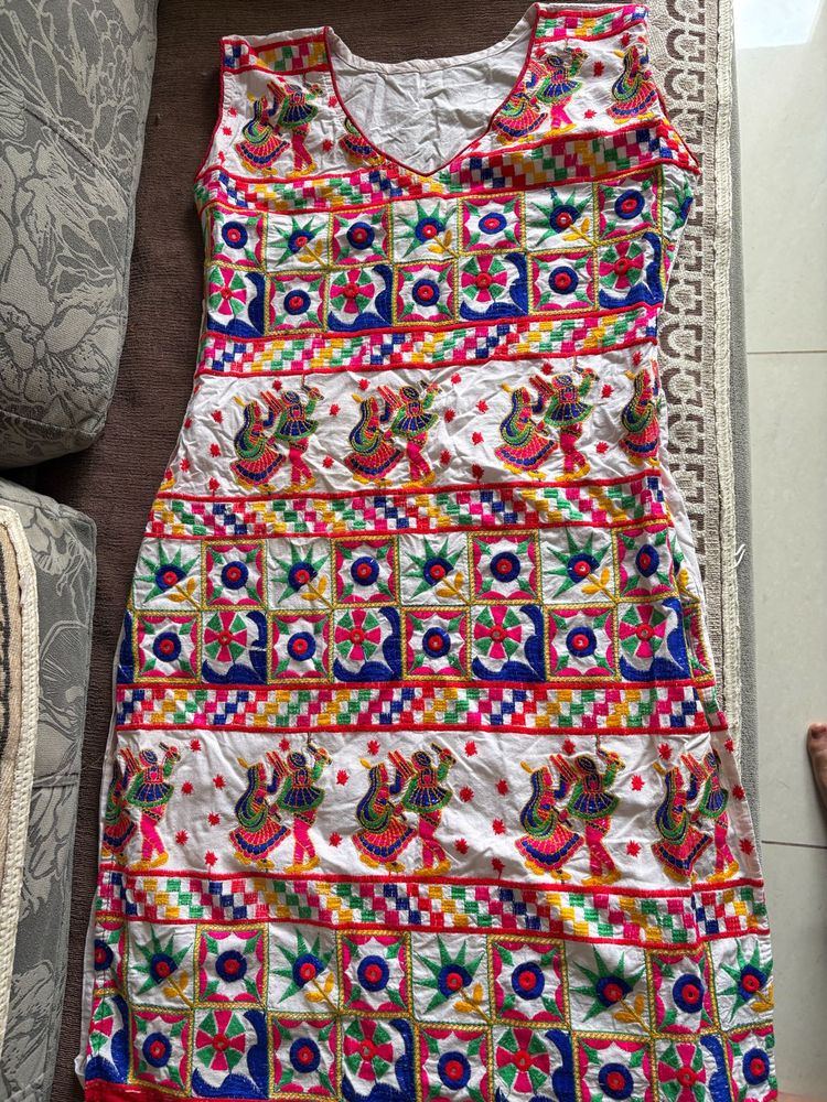 Embroidered White Kurta