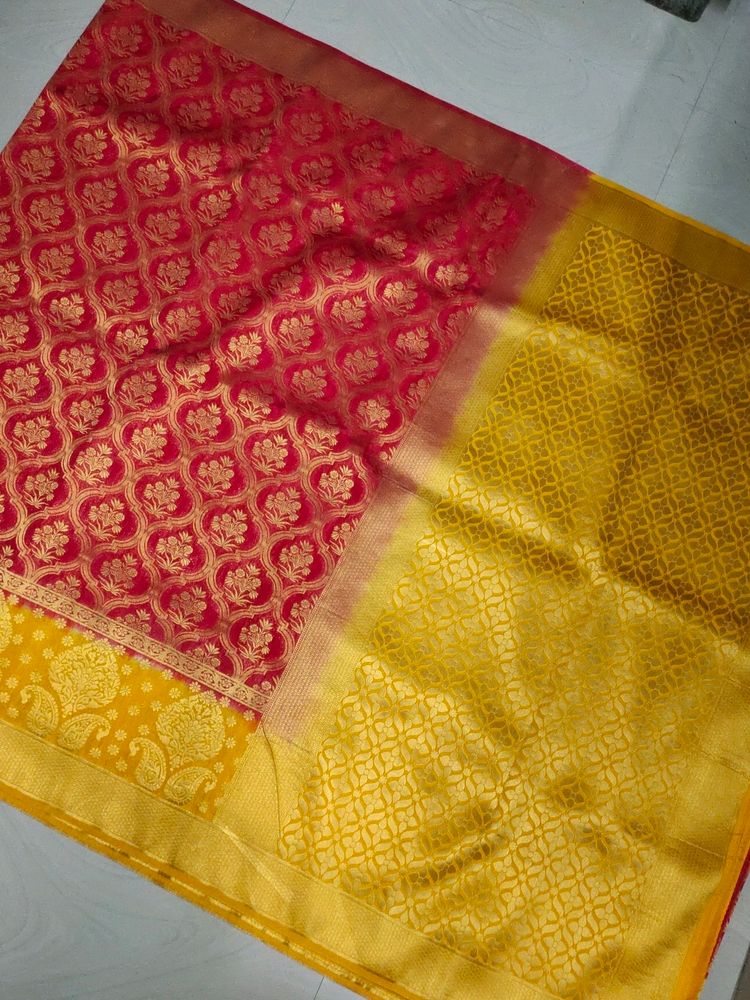 Banarasi Saree With Blouse ❤️💛