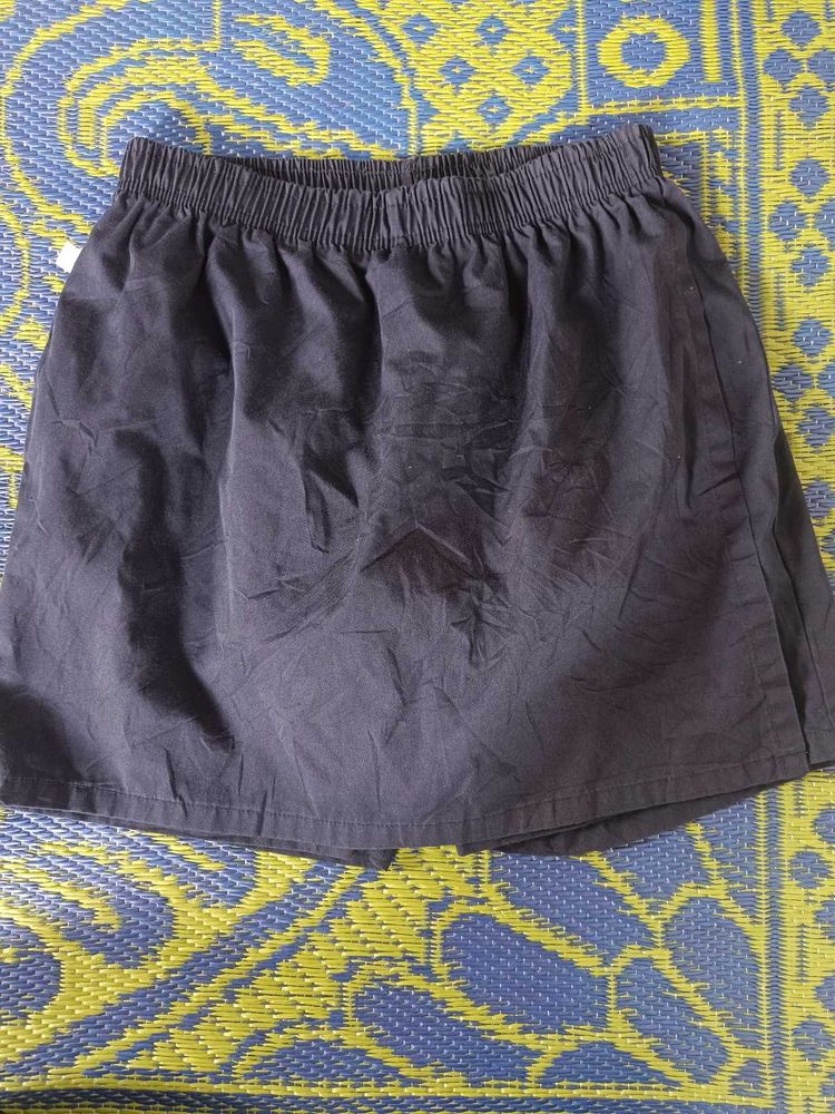 Comfortable Black Skirt