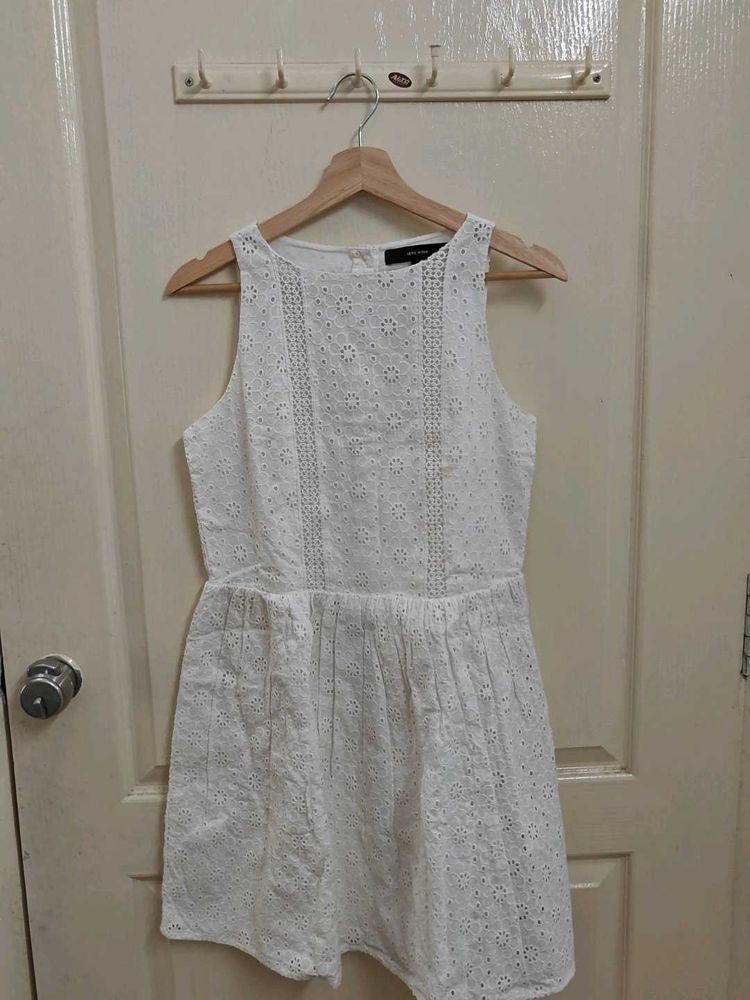 Vero Moda Chic White Eyelet Dress
