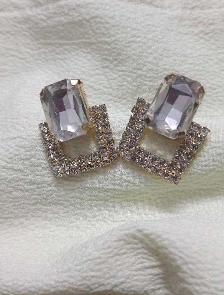 Sparkling Square Earrings