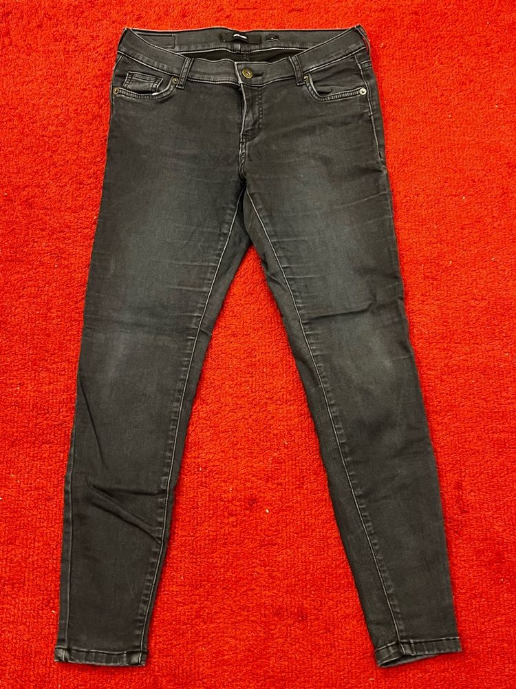 Dark Wash Skinny Fit Jeans